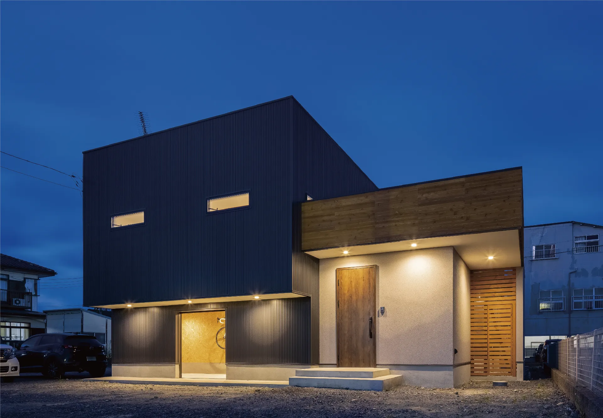 Up to door ～趣味のアウトドアスペース～